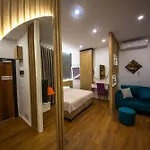 Downtown Boutique تيرانا
