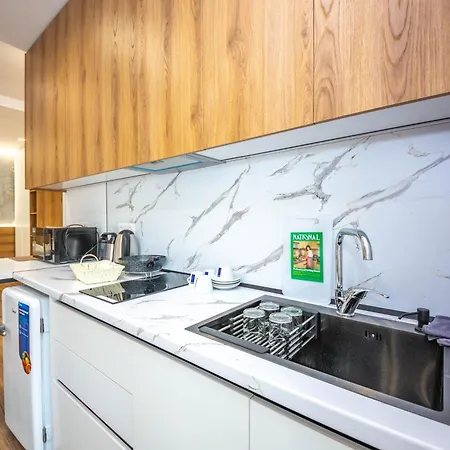 Downtown Boutique * Tirana