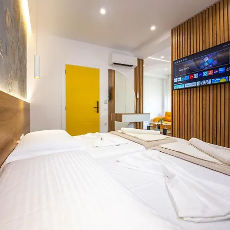 Downtown Boutique Apartment