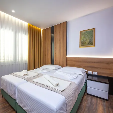 Apartamento Downtown Boutique Tirana