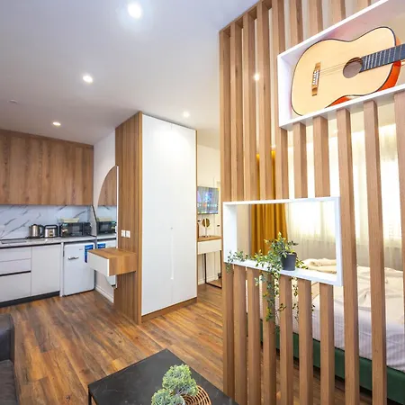 Downtown Boutique Apartment