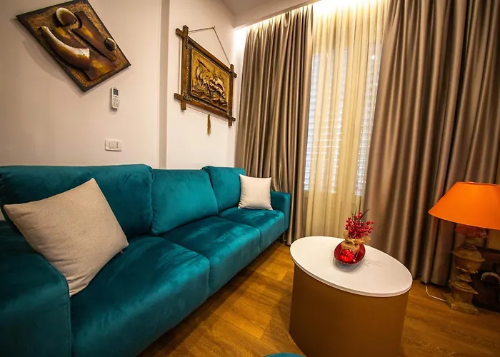 Downtown Boutique * Tirana