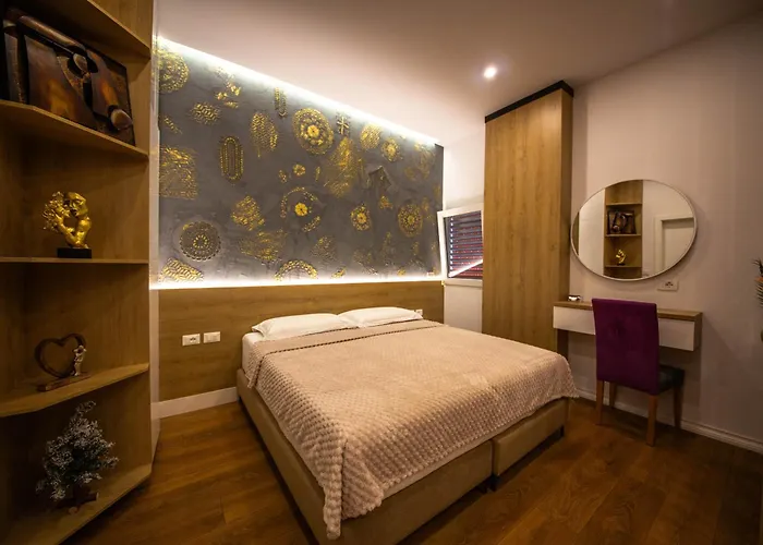 Downtown Boutique * Tirana